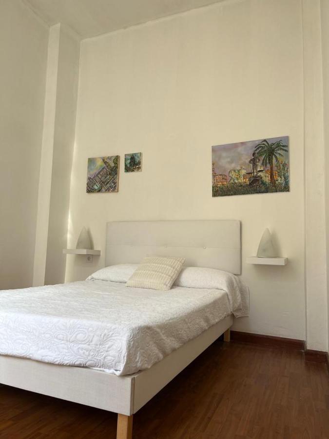 Apartamentos Malaga Centro ภายนอก รูปภาพ
