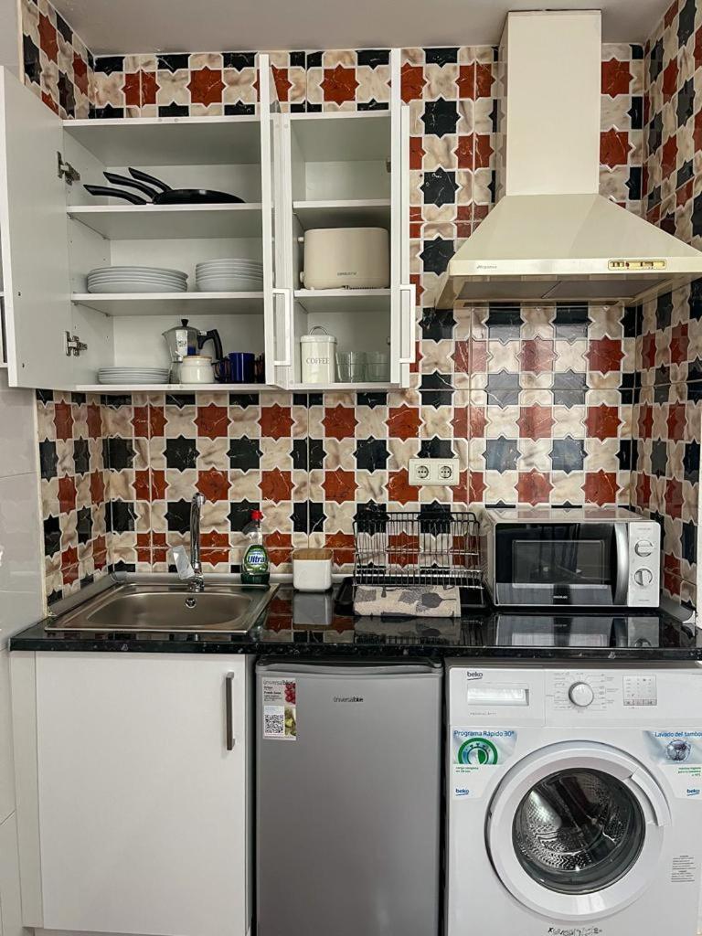 Apartamentos Malaga Centro ภายนอก รูปภาพ