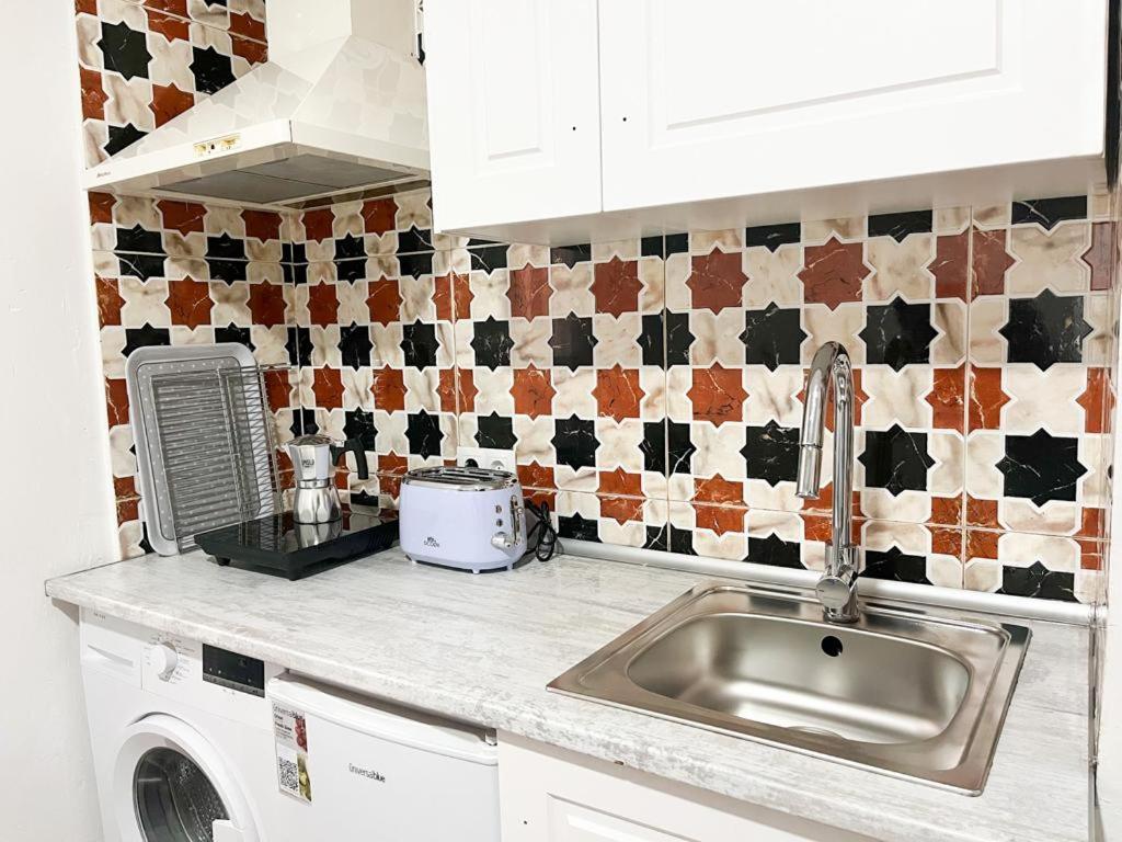 Apartamentos Malaga Centro ภายนอก รูปภาพ